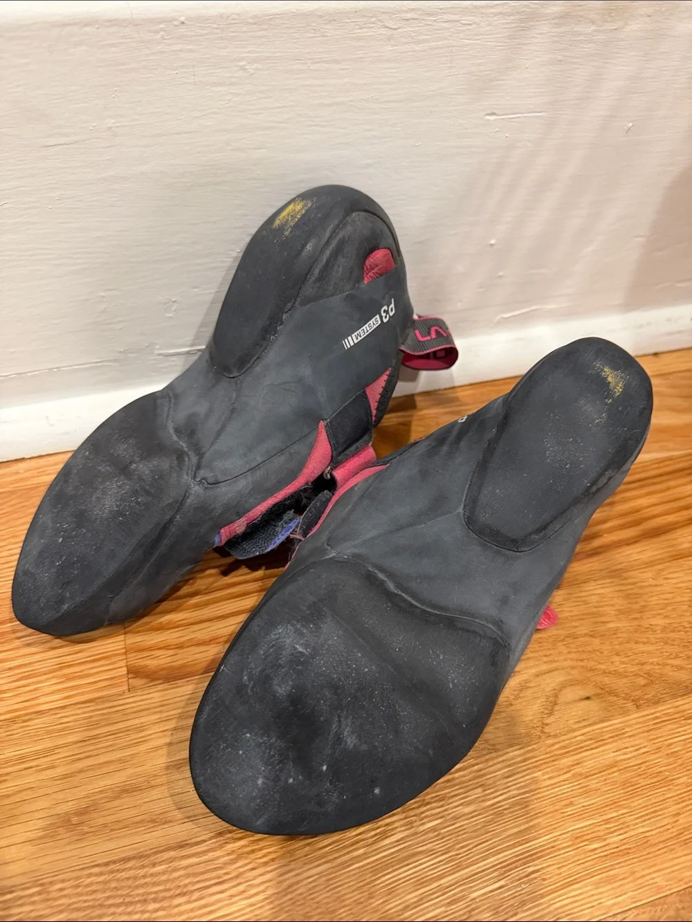 Women’s La Sportiva Kubo rock climbing shoes size 37 or US size 6